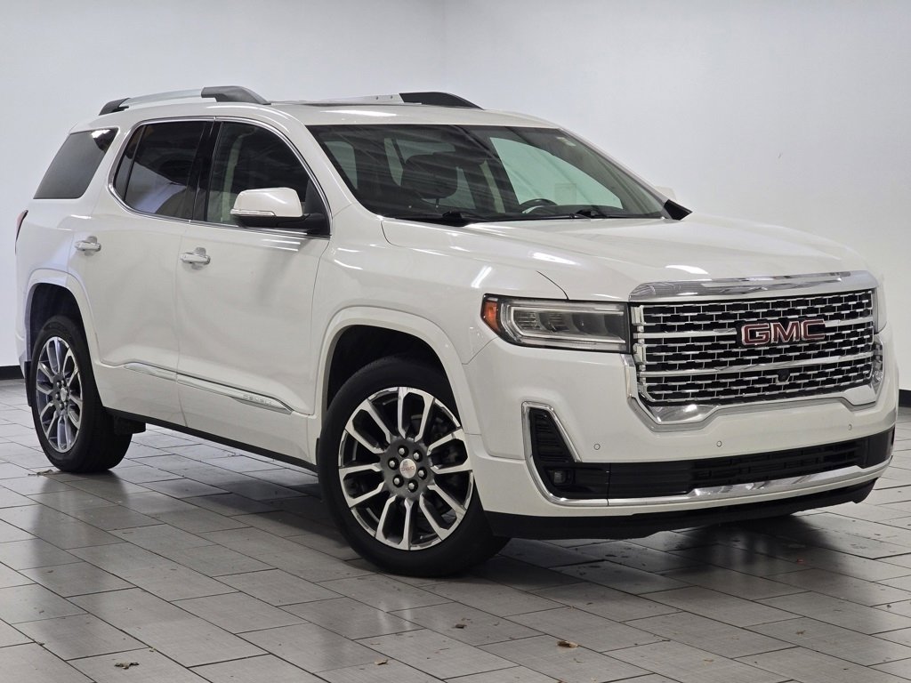 Used 2021 GMC Acadia Denali w/ Denali Technology Package image 2