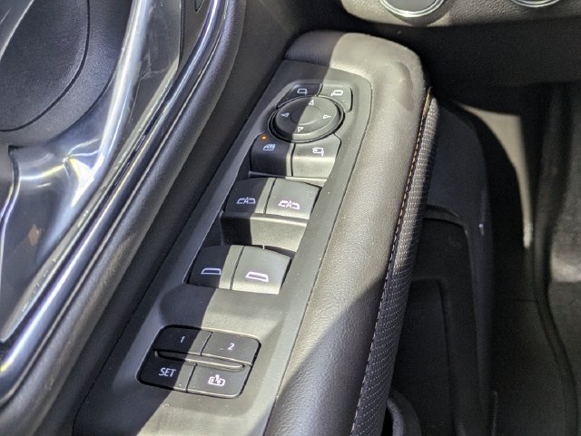 Used 2023 GMC Yukon AT4 AWD/4WD image 29