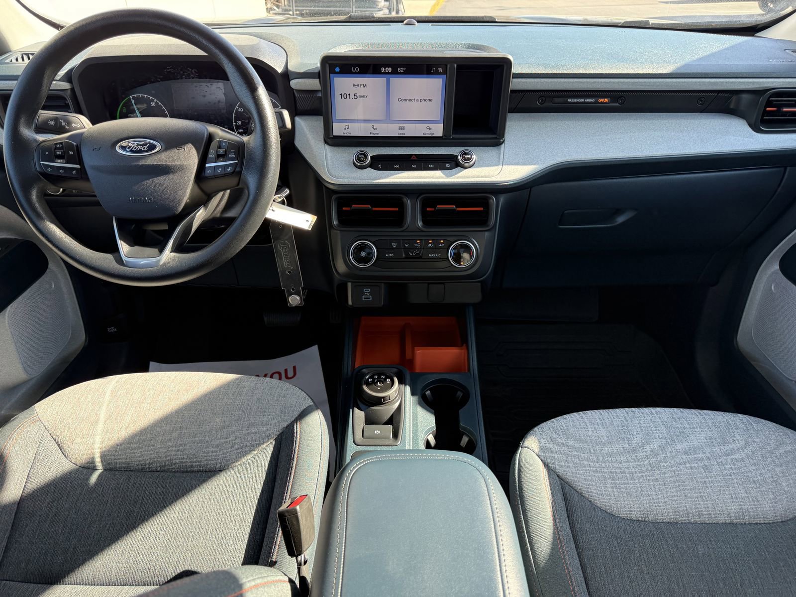 Used 2024 Ford Maverick XLT image 11