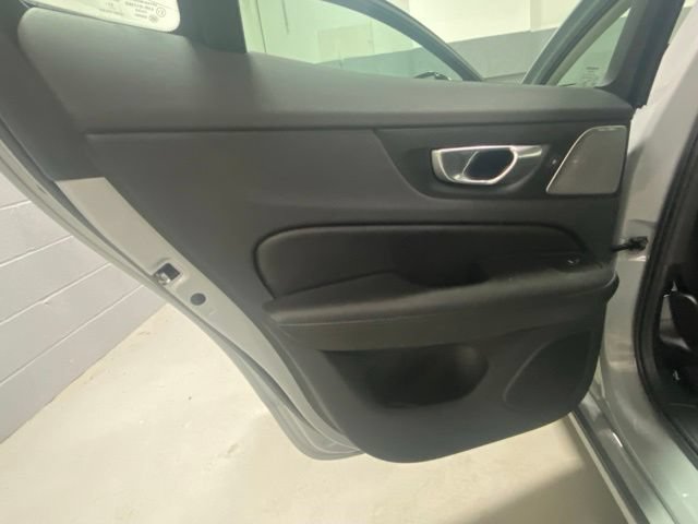 Used 2024 Volvo S60 B5 Ultimate w/ Climate Package AWD/4WD image 8