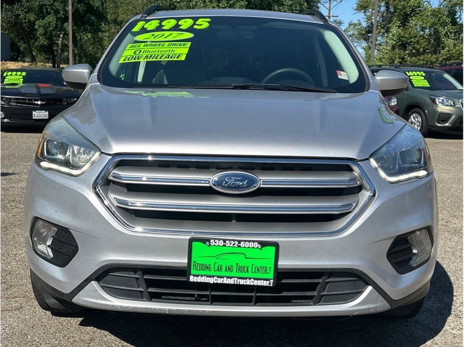 Used 2017 Ford Escape SE w/ Equipment Group 201A AWD/4WD image 2