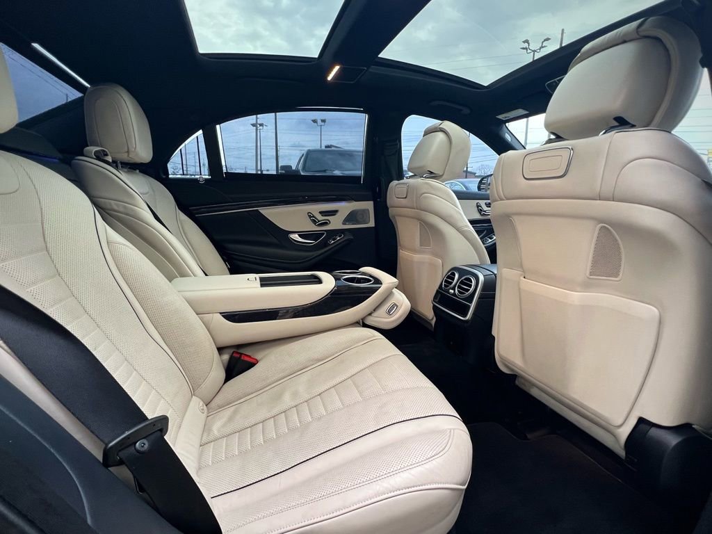 Used 2018 Mercedes-Benz S 560 Sedan image 28