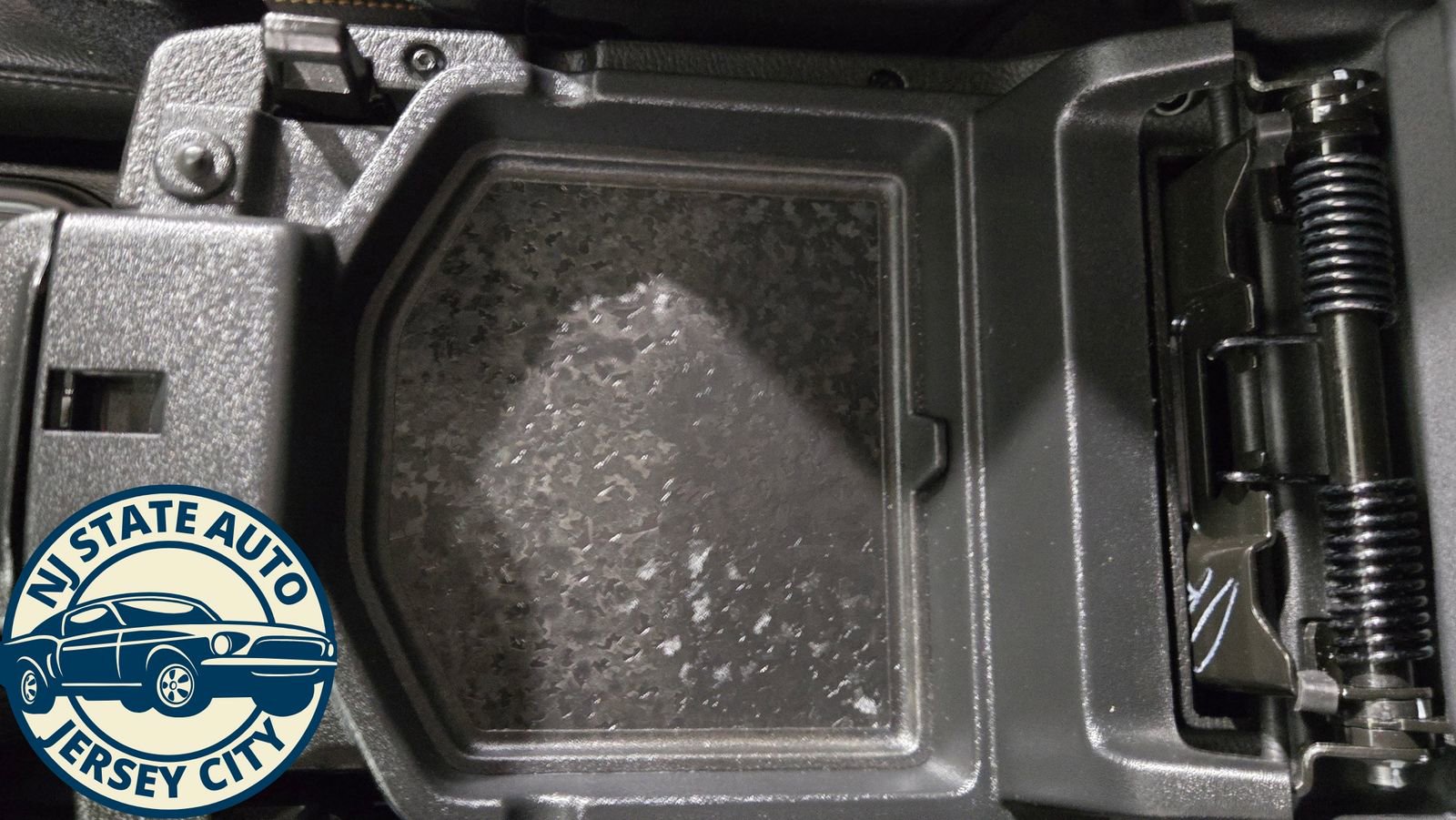 Used 2024 Jeep Wrangler Unlimited Sahara w/ Technology Group image 21