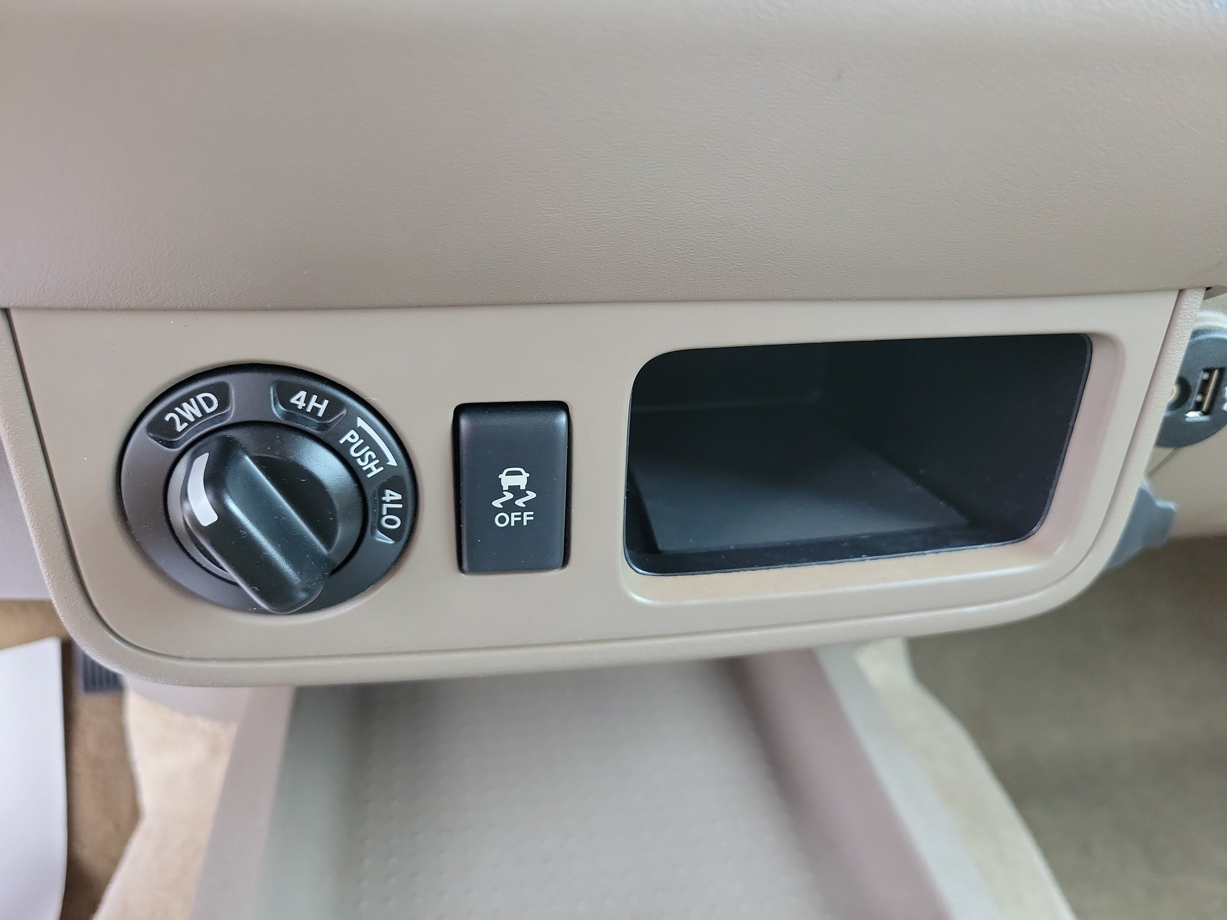 Used 2017 Nissan Frontier SV AWD/4WD image 21