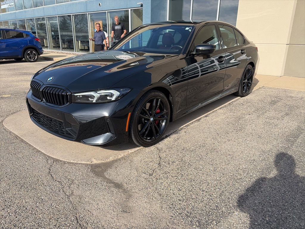 Used 2024 BMW 330i xDrive Sedan w/ M Sport Package AWD/4WD image 4
