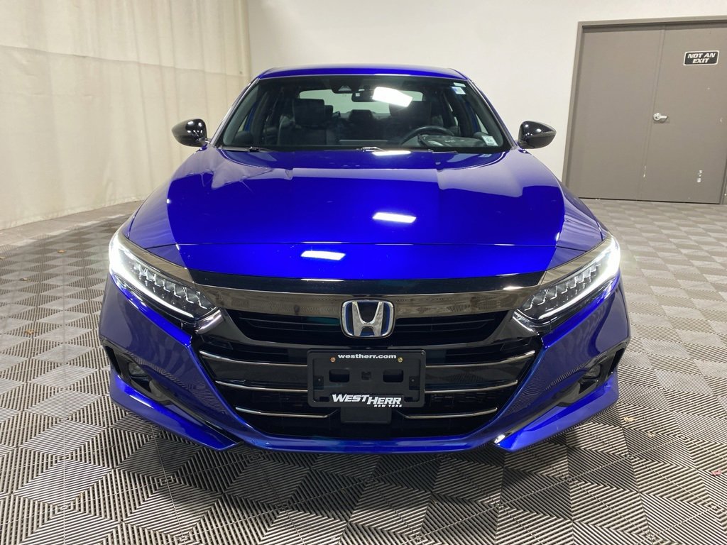 Used 2022 Honda Accord Sport image 2