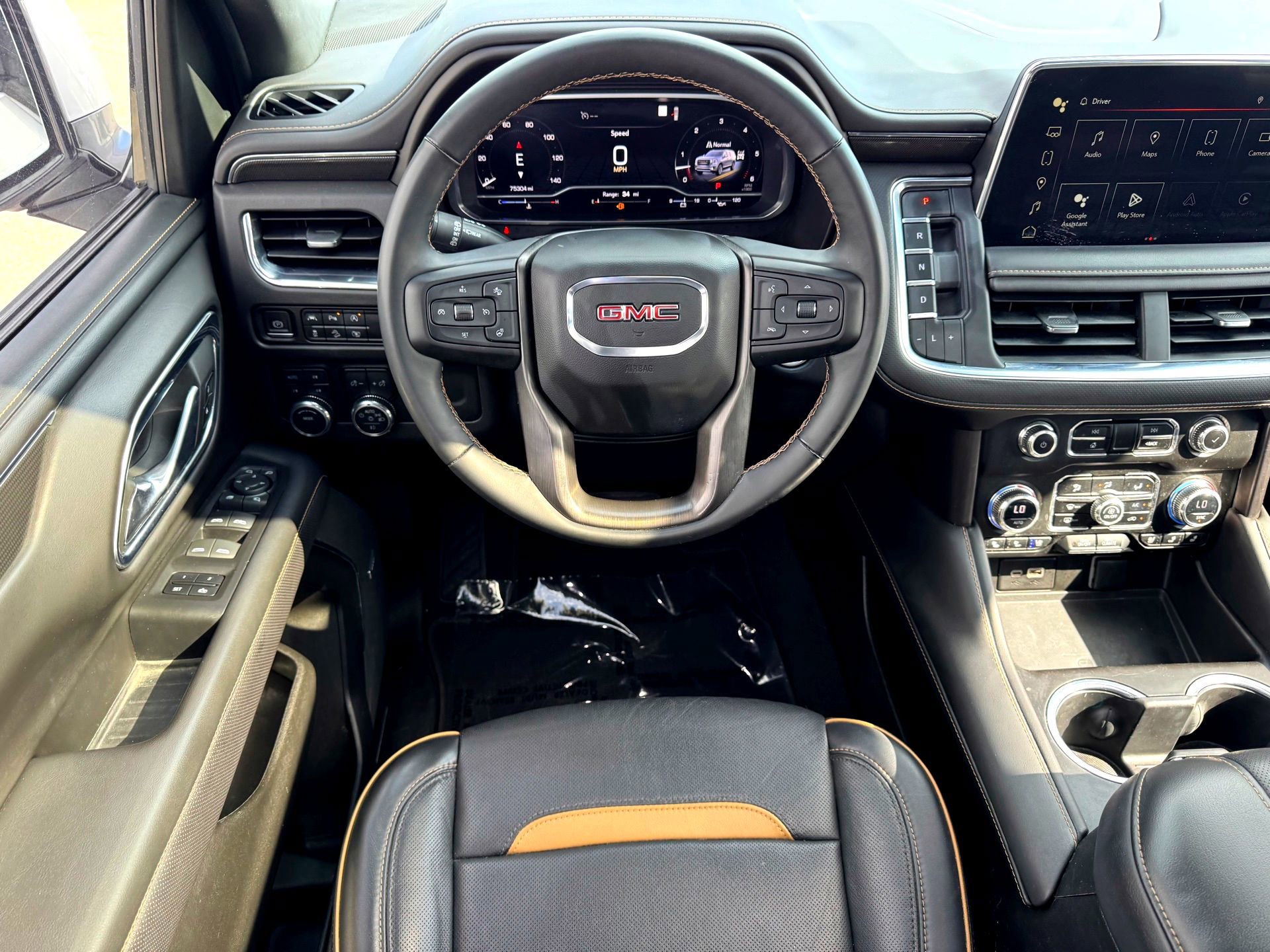 Used 2023 GMC Yukon AT4 w/ Technology Package image 24