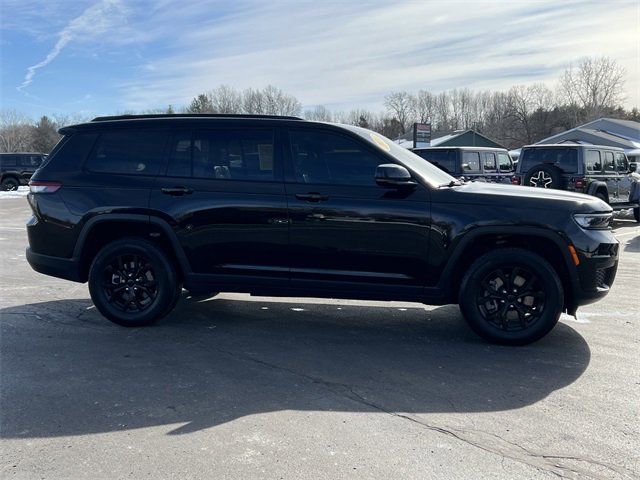 Certified 2024 Jeep Grand Cherokee L Laredo image 48