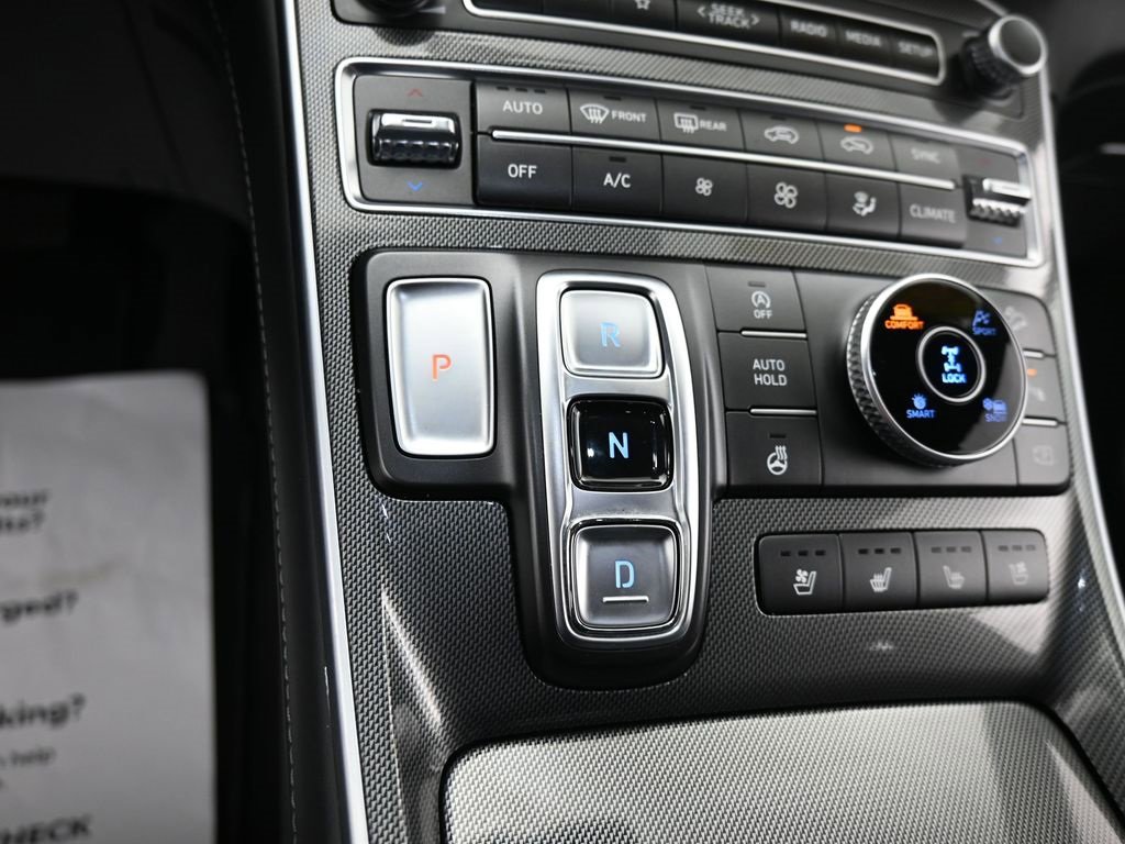 Used 2023 Hyundai Santa Fe Limited image 22