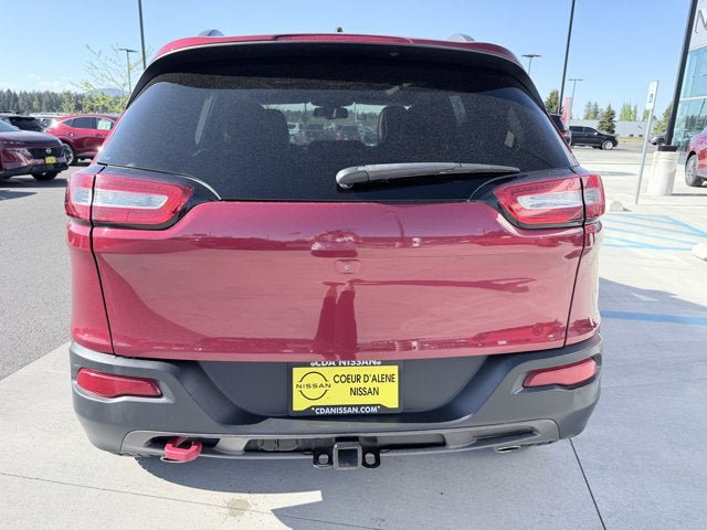 Used 2015 Jeep Cherokee Trailhawk w/ Comfort/Convenience Group AWD/4WD image 8