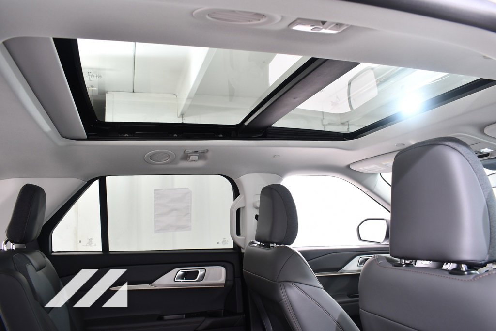 New 2025 Ford Explorer Active w/ Active Comfort Package image 18