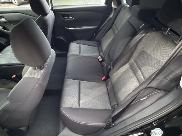 New 2026 Nissan Rogue SV w/ Cold Weather Package AWD/4WD image 32