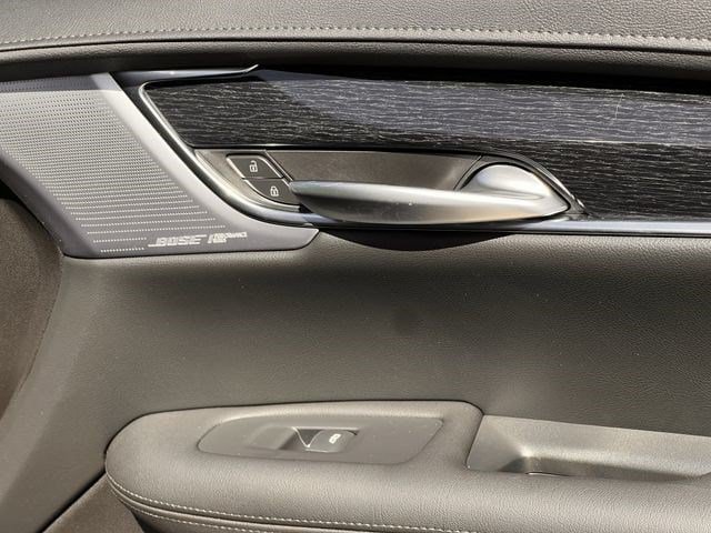 New 2026 Cadillac XT5 Premium Luxury w/ LPO, ONYX Package FWD image 25