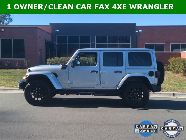 Used 2023 Jeep Wrangler Unlimited Sahara w/ Cold Weather Group image 12