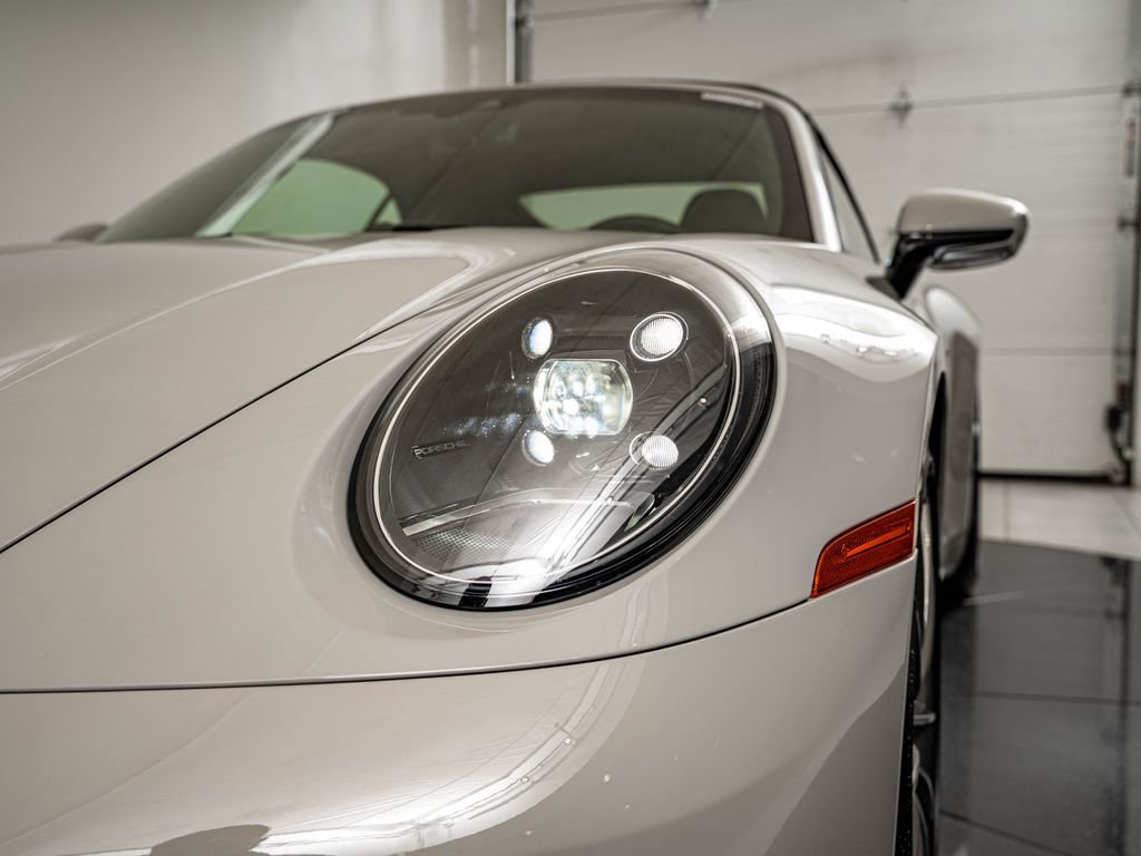 Used 2024 Porsche 911 Carrera S RWD image 17