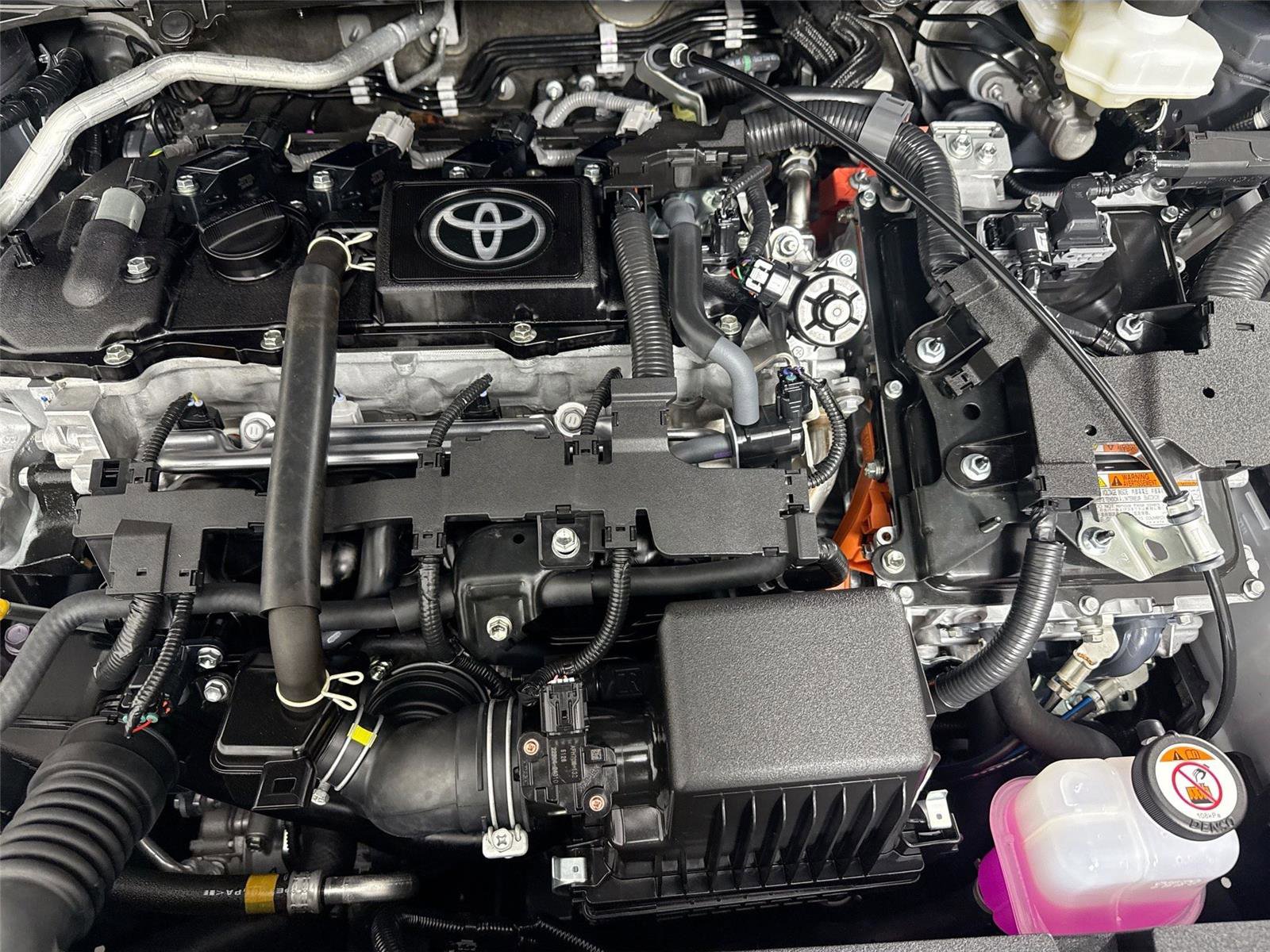 Certified 2025 Toyota Corolla LE image 40