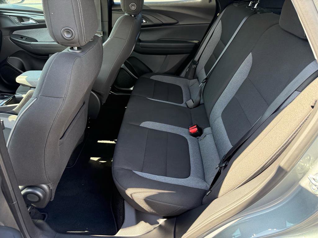 Used 2025 Chevrolet TrailBlazer LT FWD image 6