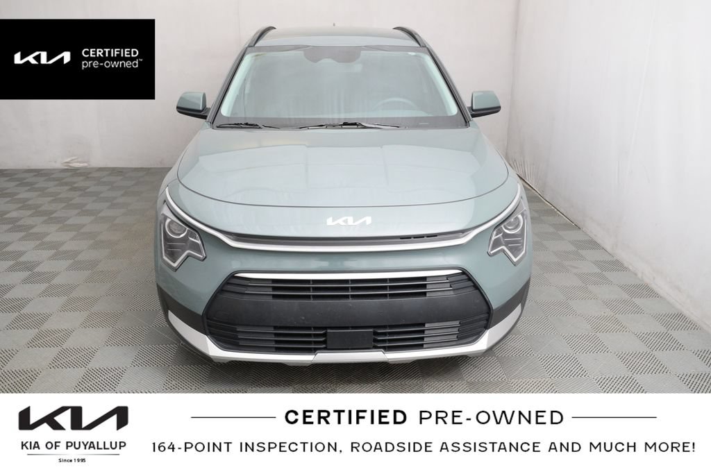 Certified 2025 Kia Niro EX FWD image 3