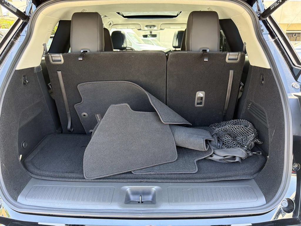 Certified 2026 INFINITI QX60 Pure w/ Cargo Package FWD image 6