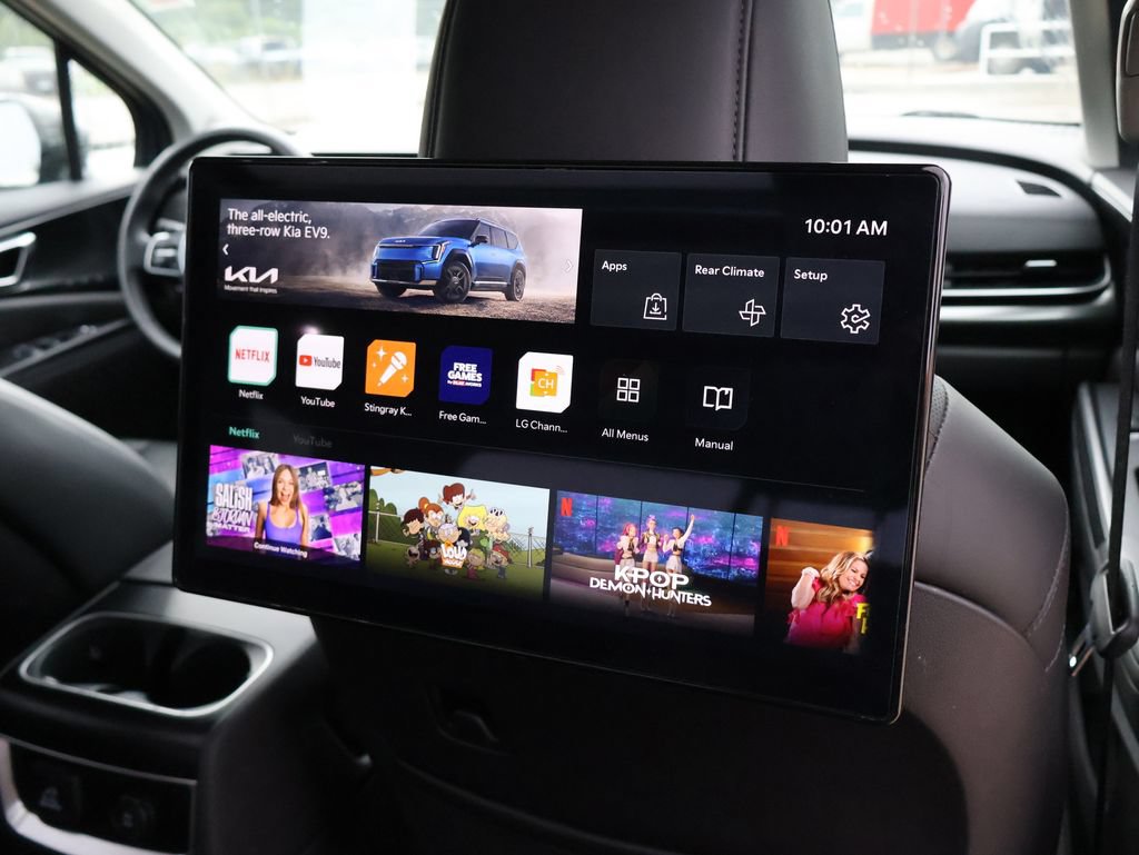 Used 2025 Kia Carnival SX FWD image 38