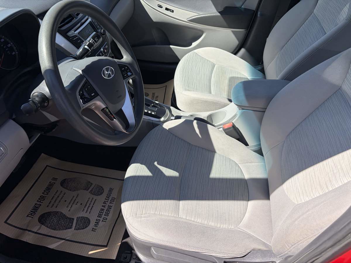 Used 2016 Hyundai Accent SE w/ Option Group 02 image 10