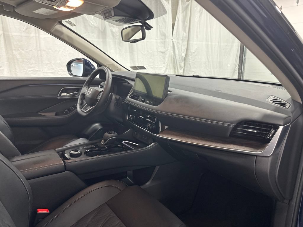 Used 2026 Nissan Rogue Platinum w/ Platinum Premium Package AWD/4WD image 62