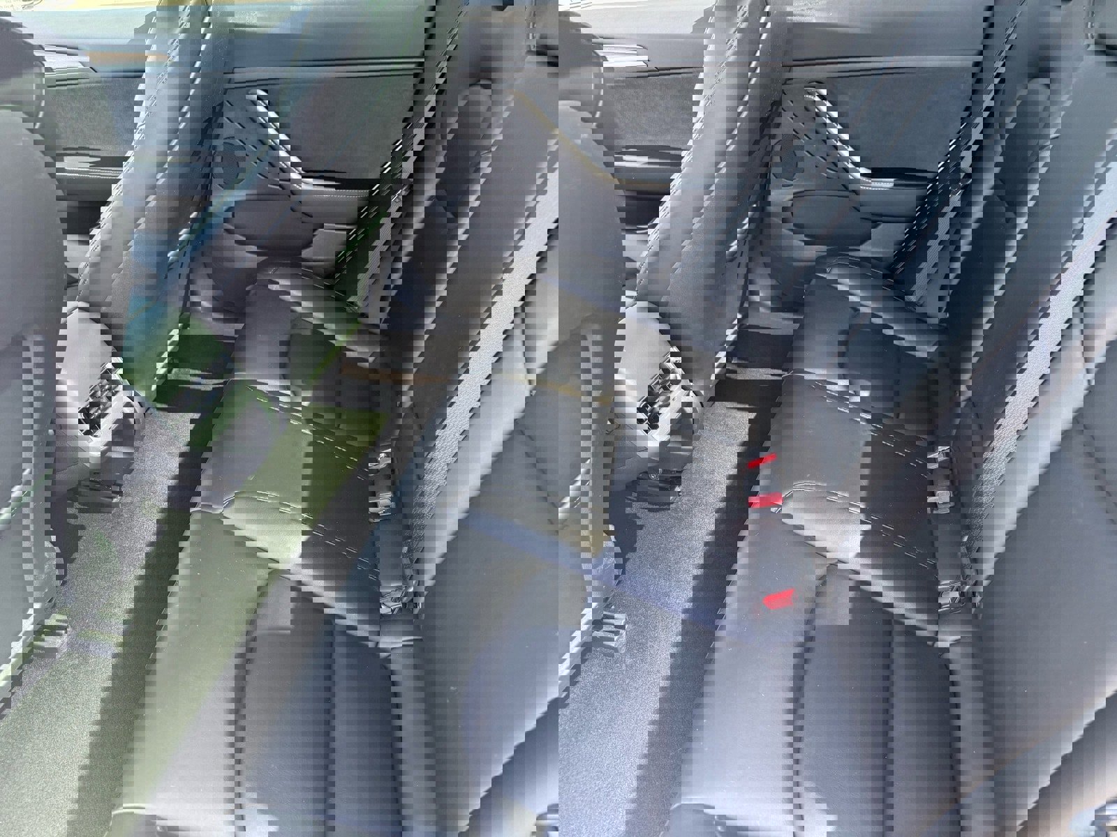 Used 2023 Tesla Model 3 Standard Range image 25