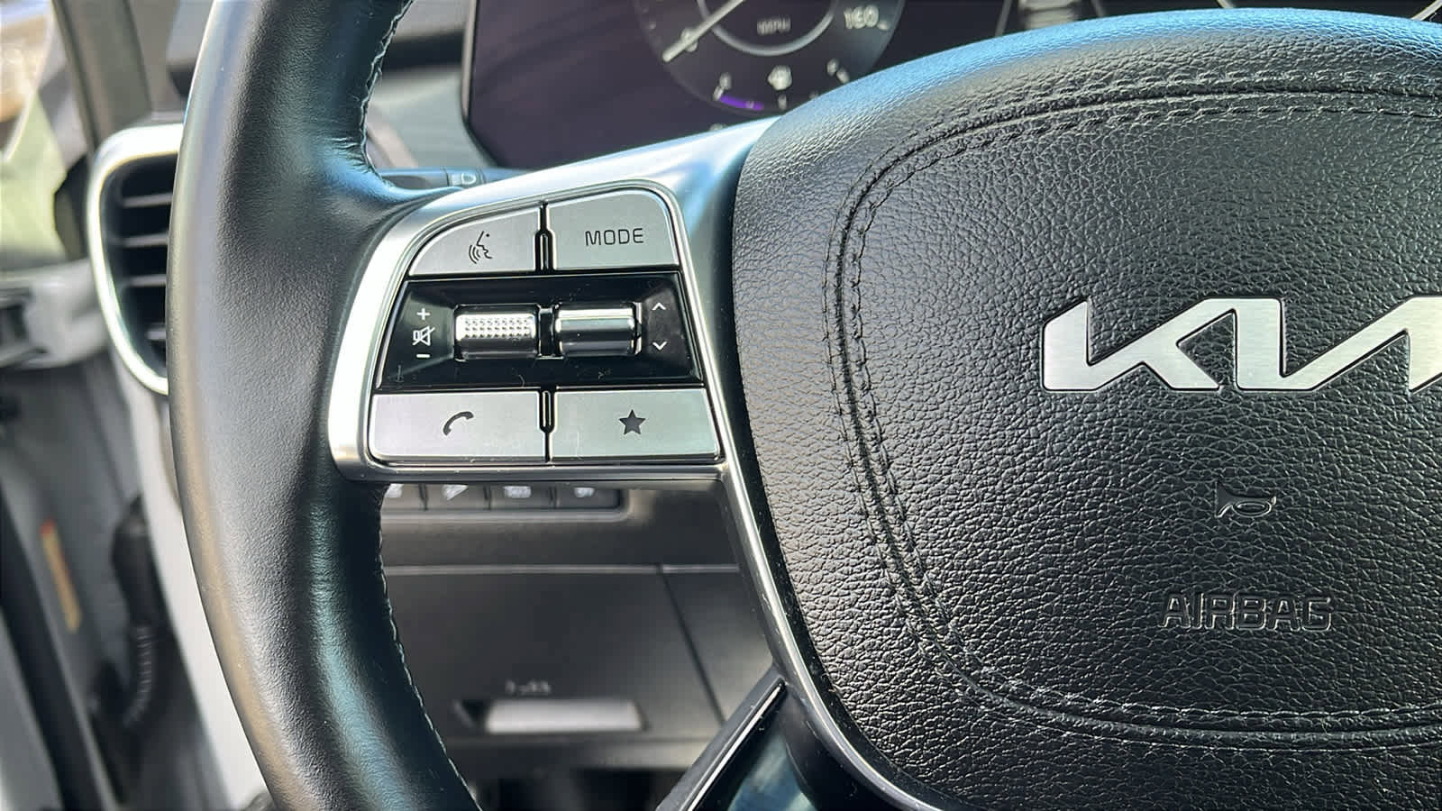 Used 2023 Kia Telluride SX X-Line image 13