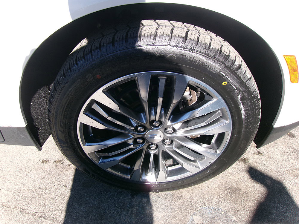 Used 2017 Cadillac XT5 Premium Luxury w/ Driver Assist Package AWD/4WD image 7