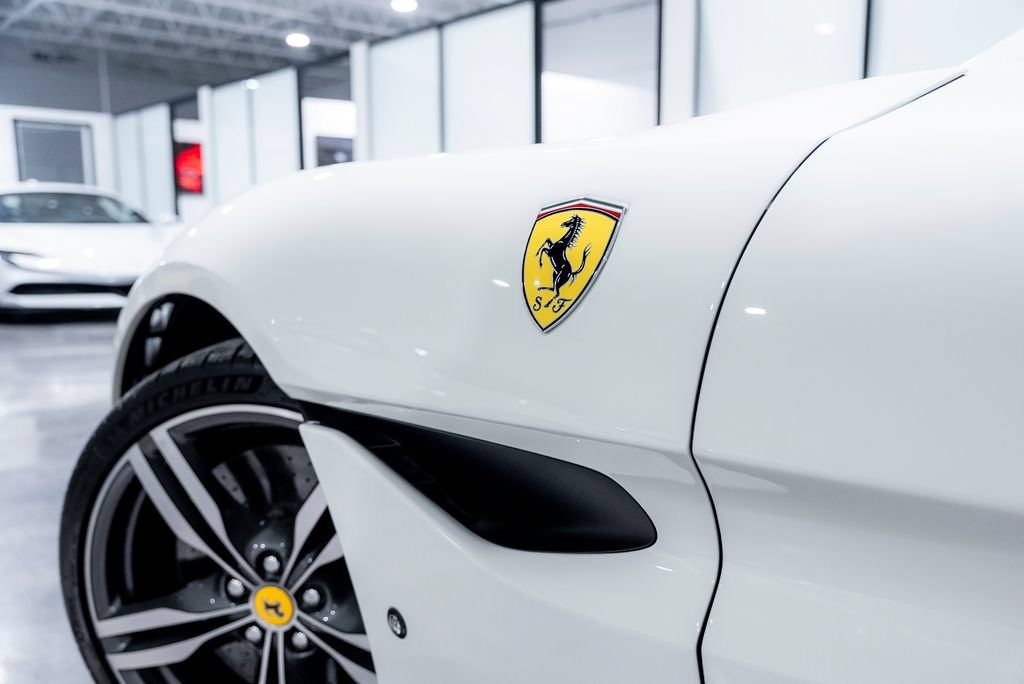 Used 2020 Ferrari Portofino RWD image 20