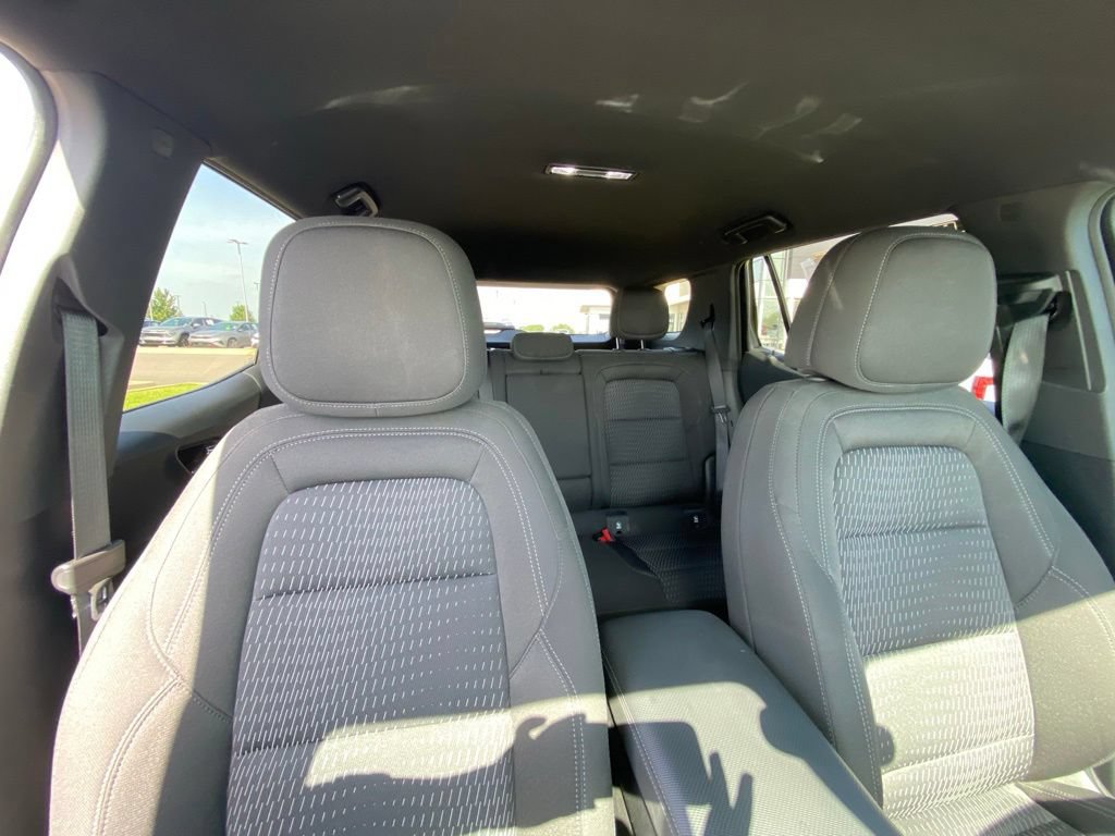 Used 2026 Chevrolet Equinox LT AWD/4WD image 30