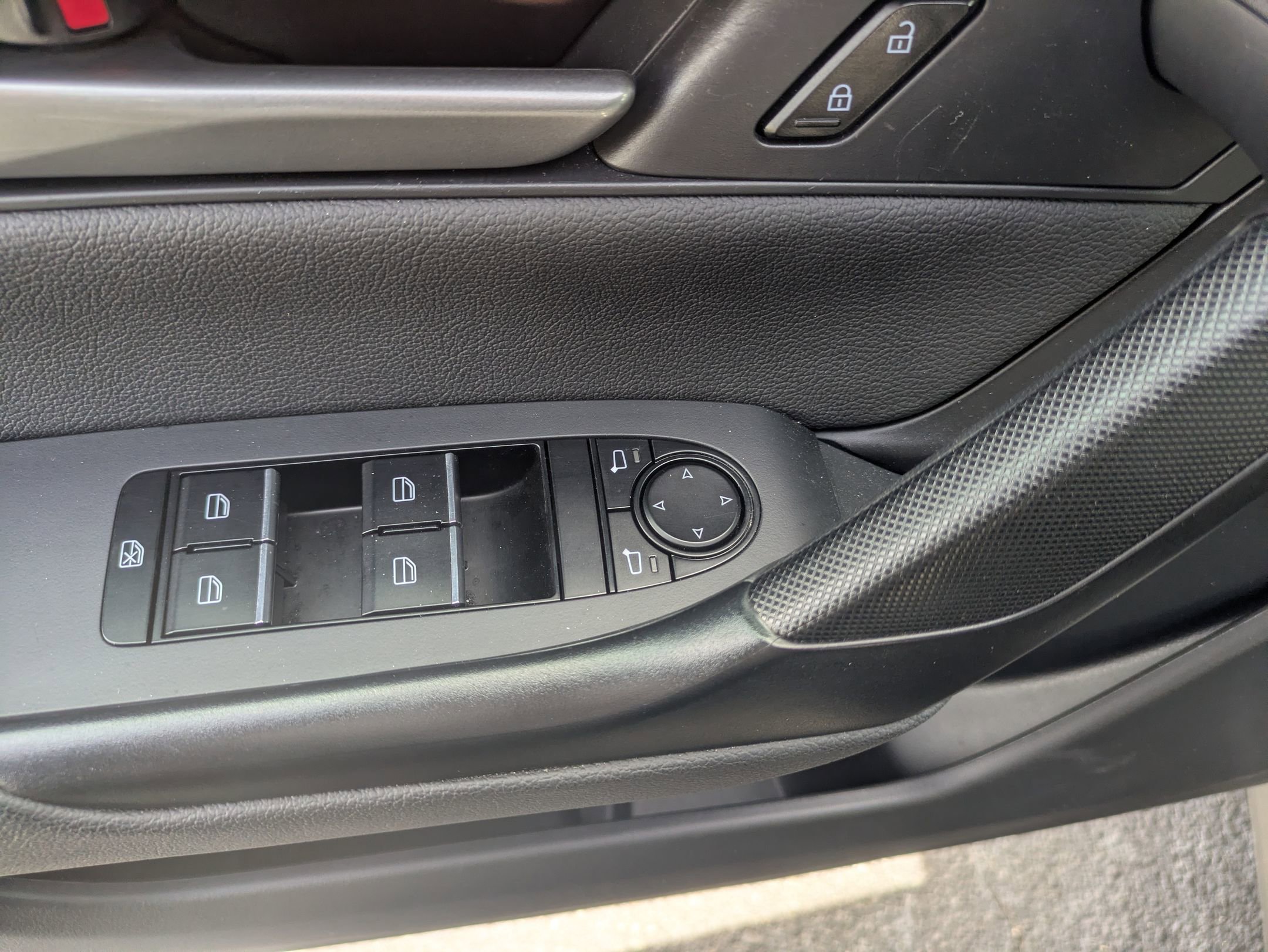 Certified 2025 MAZDA CX-50 AWD 2.5 S w/ Preferred Package image 15