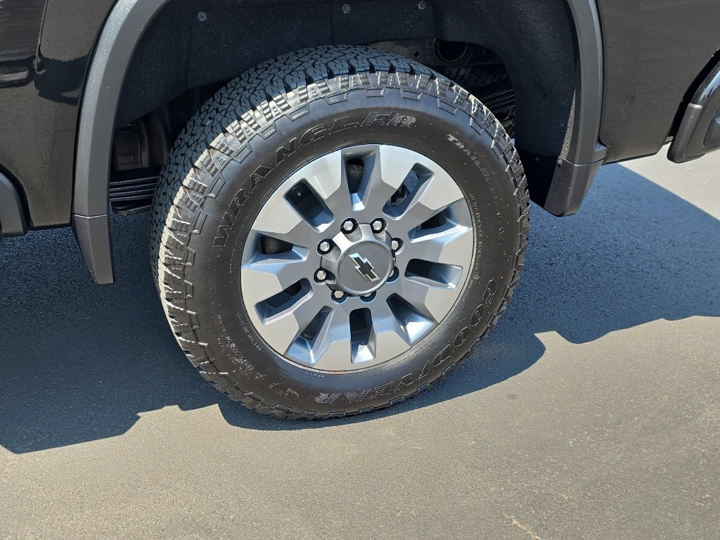 Certified 2023 Chevrolet Silverado 2500 LTZ w/ Carhartt Edition AWD/4WD image 11