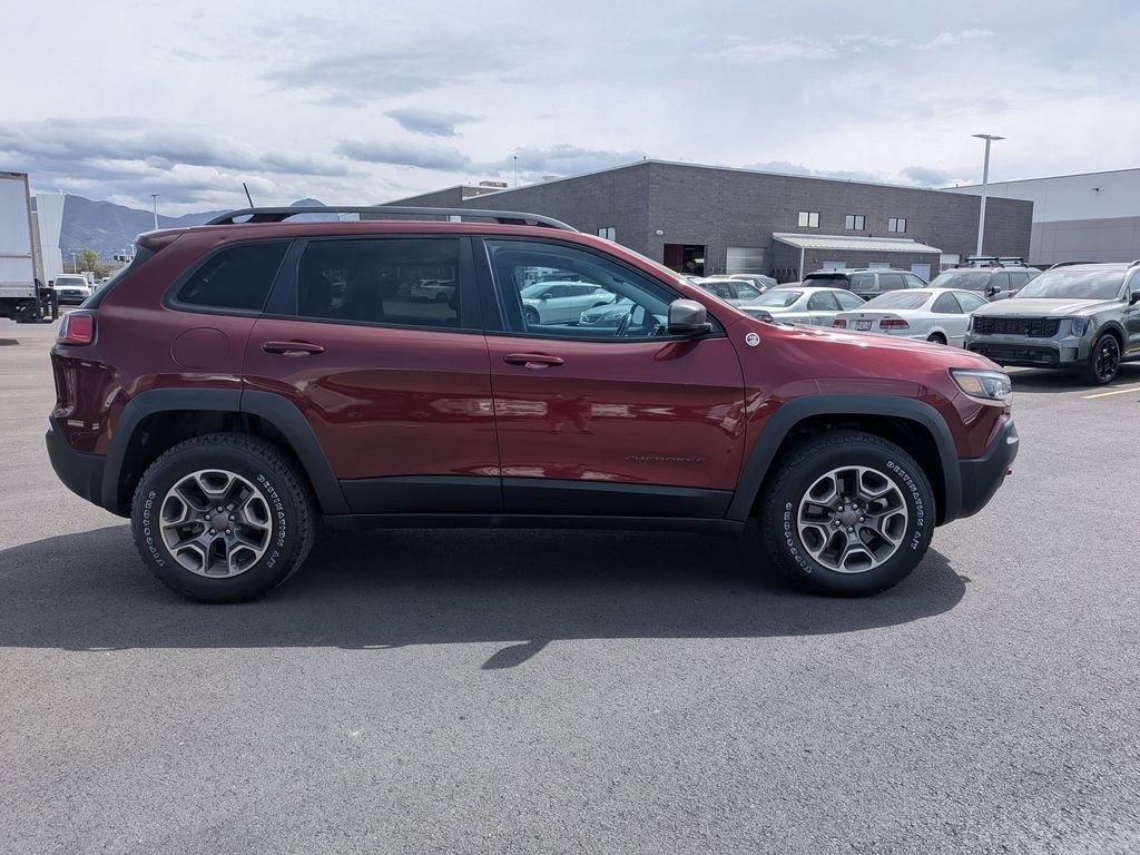 Used 2021 Jeep Cherokee Trailhawk AWD/4WD image 8