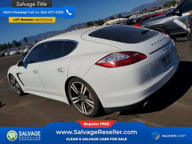 Used 2013 Porsche Panamera S image 3