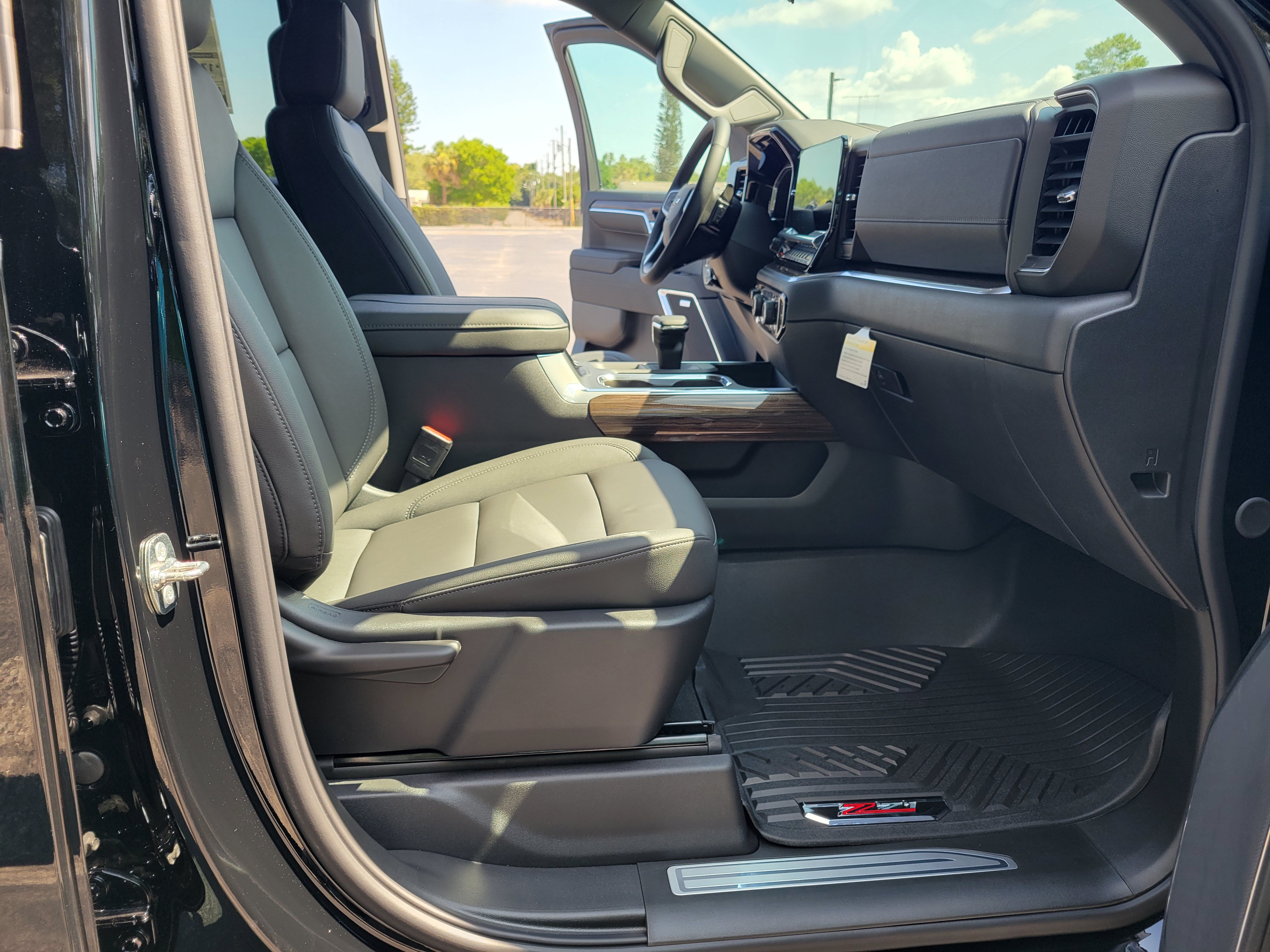 New 2026 Chevrolet Silverado 1500 RST w/ RST All Star Premium Package AWD/4WD image 37