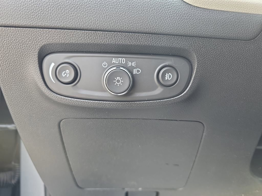 Certified 2023 Buick Encore GX Preferred w/ Cold Weather Comfort Package FWD image 28