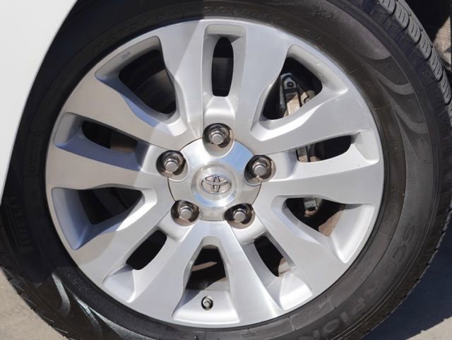 Used 2019 Toyota Sequoia Platinum w/ Carpet Mat Package (TMS) AWD/4WD image 13