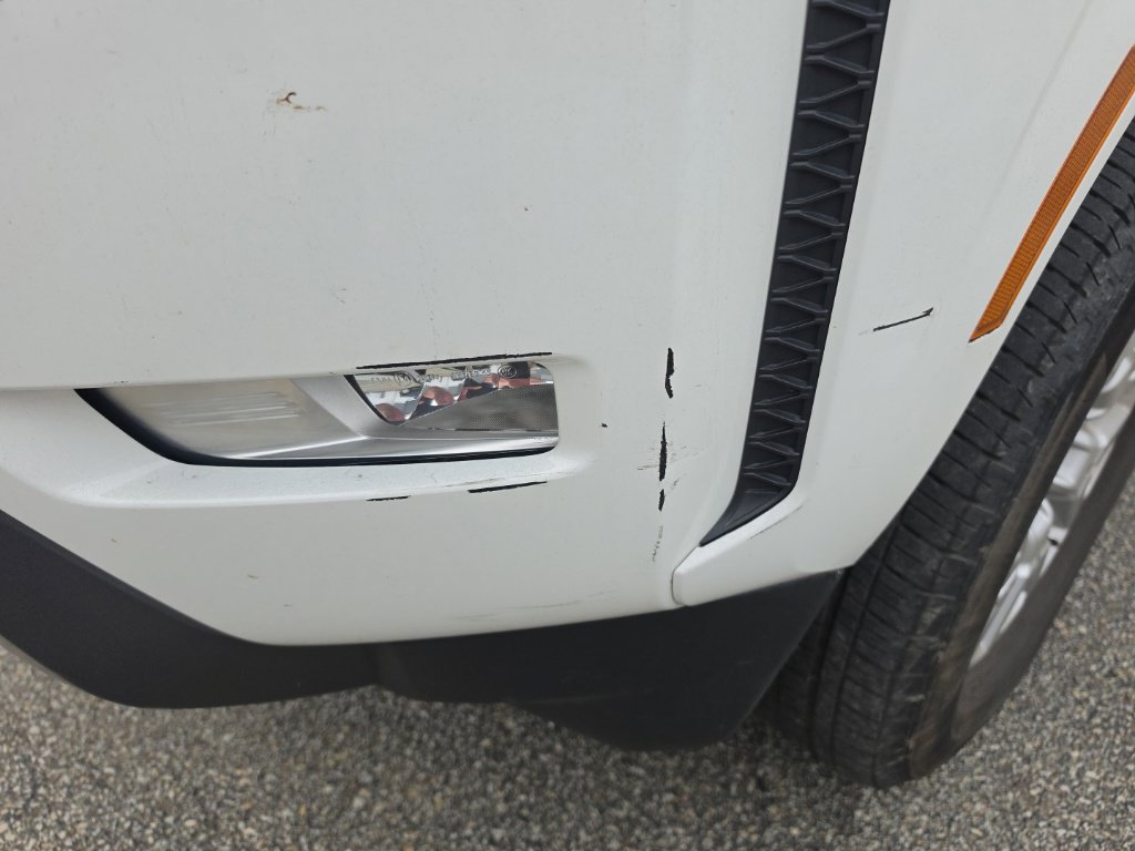 Used 2024 Nissan Frontier SV AWD/4WD image 3