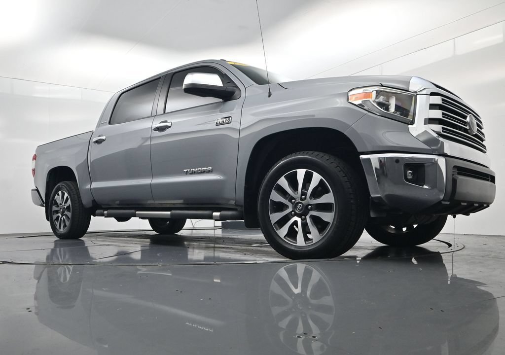 Used 2018 Toyota Tundra Limited w/ Limited Premium Package AWD/4WD image 41