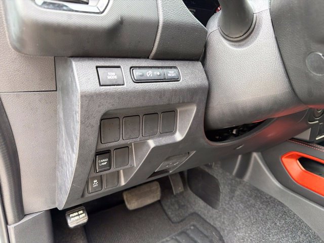 Used 2022 Nissan Frontier Pro-X RWD image 21