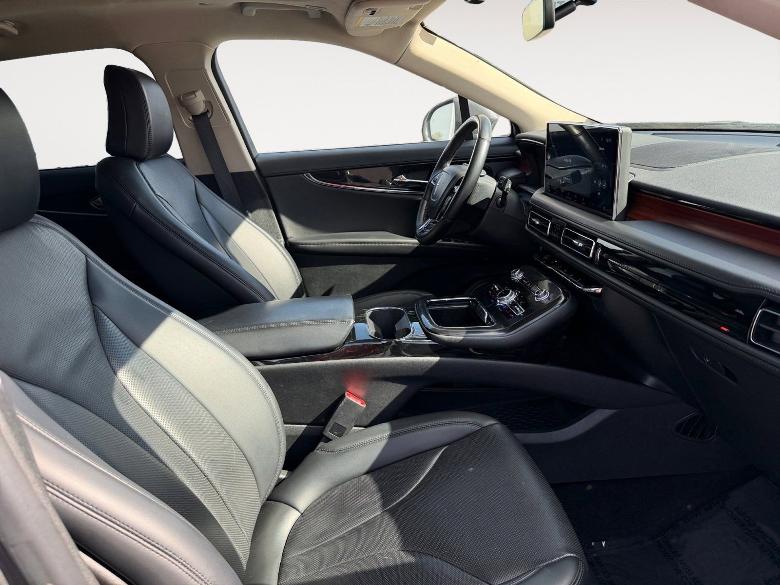 Certified 2023 Lincoln Nautilus Reserve w/ Luxury Package image 15