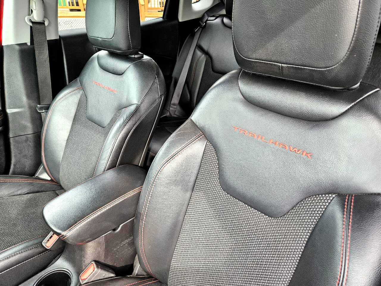 Used 2018 Jeep Compass Trailhawk w/ Cold Weather Group image 13