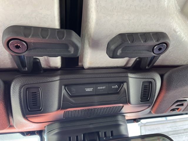 New 2025 Jeep Gladiator Sport w/ Premium Package image 29