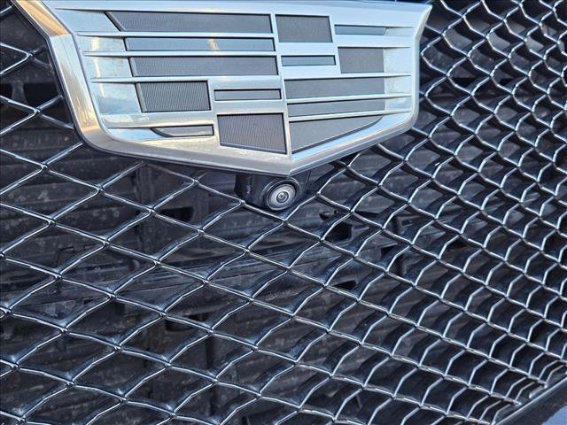 Used 2023 Cadillac Escalade Sport Platinum w/ LPO, ONYX Package image 4