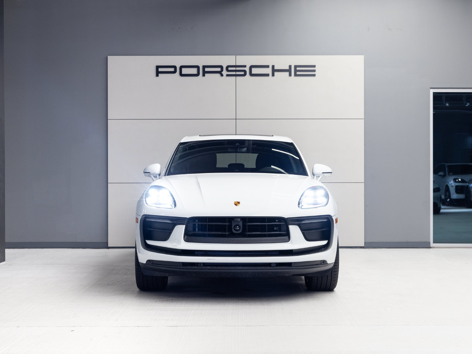 New 2026 Porsche Macan AWD/4WD image 10