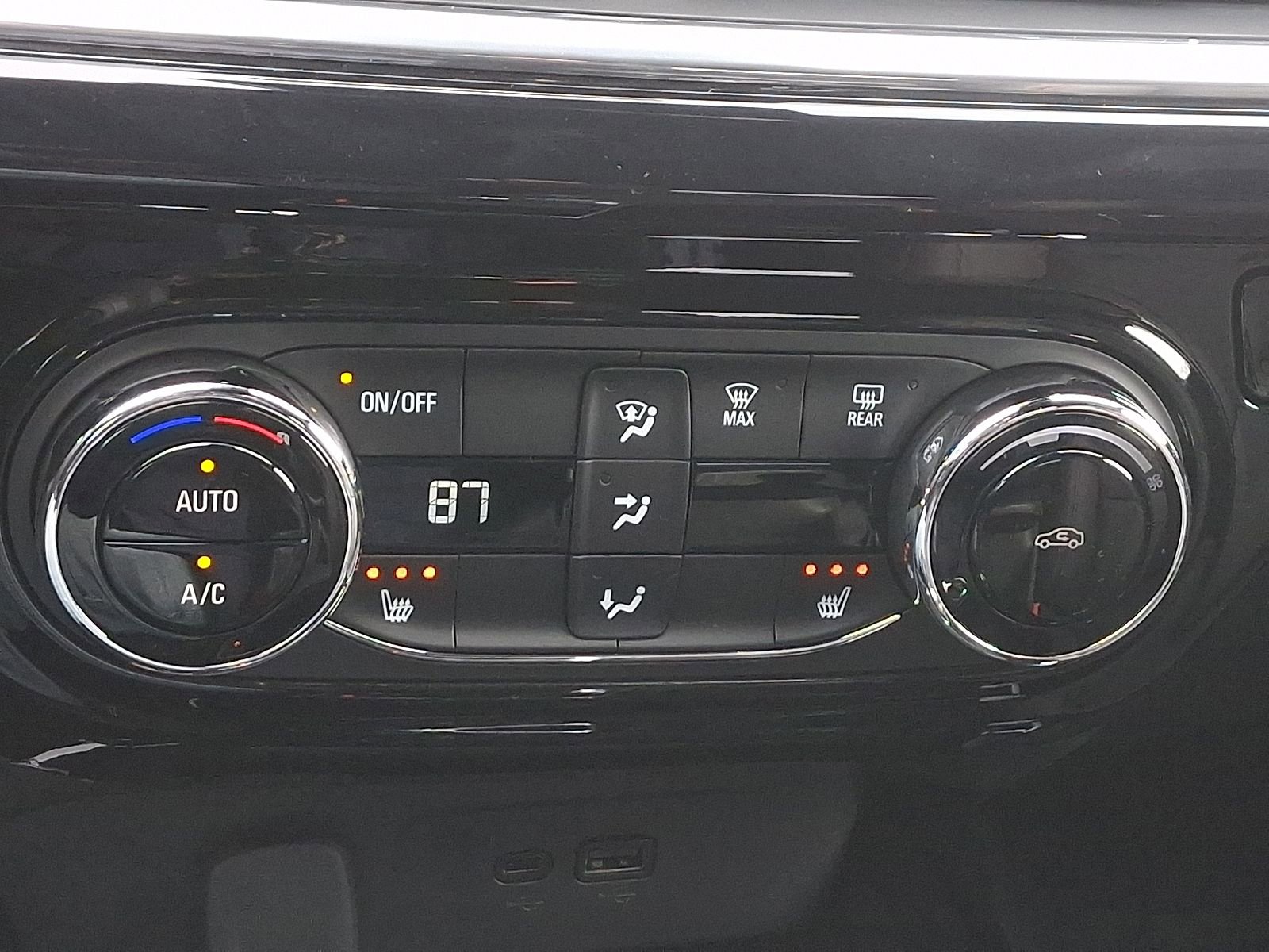 New 2026 Chevrolet Trax RS w/ Driver Confidence Package FWD image 15