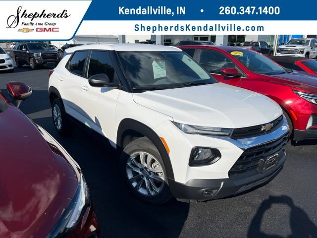 Used 2023 Chevrolet TrailBlazer LS AWD/4WD image 1