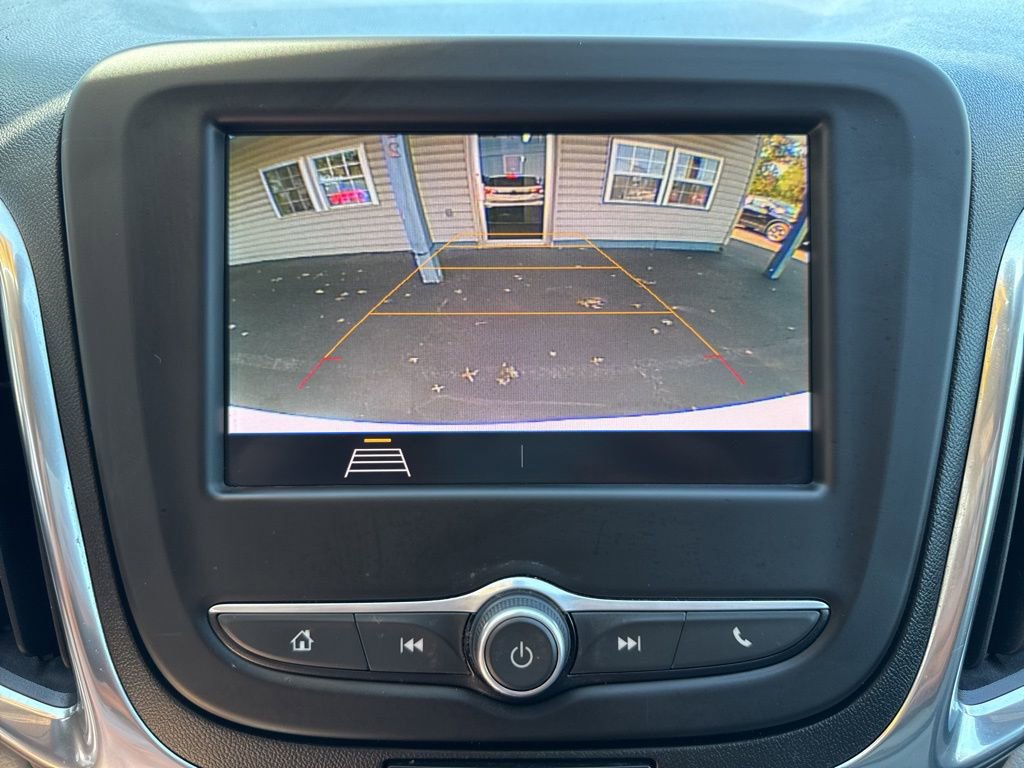 Used 2021 Chevrolet Equinox LS w/ LS Convenience Package image 14