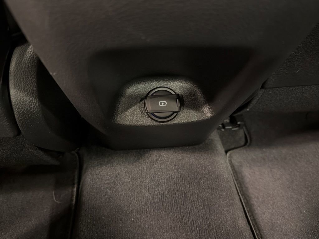 Used 2018 Hyundai Sonata Limited w/ Limited Ultimate Package 03 image 33